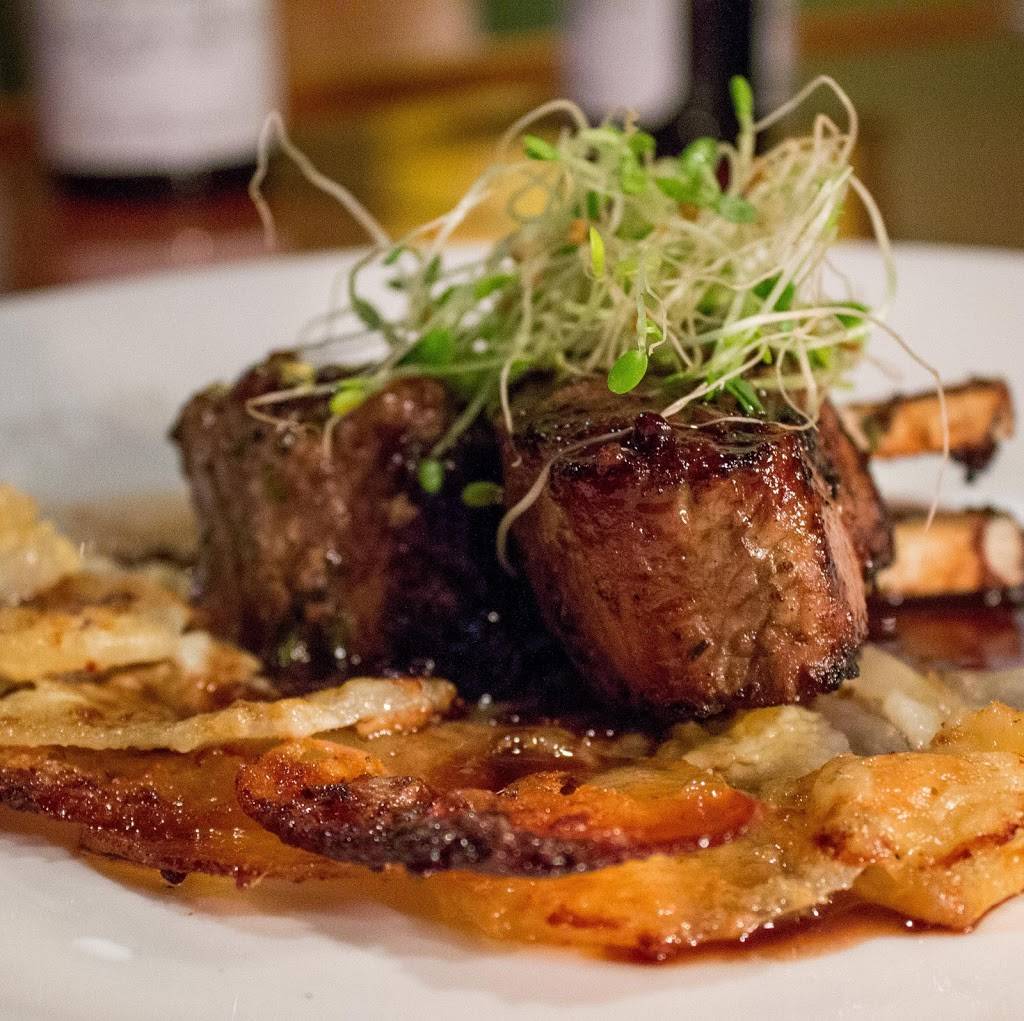 Peter Havens Restaurant | restaurant | 32 Elliot St, Brattleboro, VT 05301, USA | 8022573333 OR +1 802-257-3333