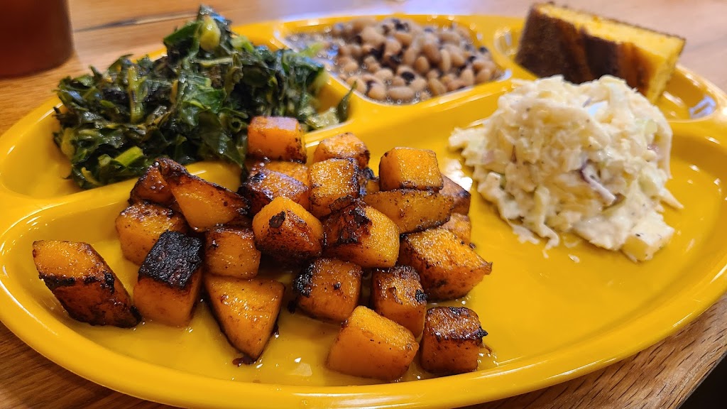 Girls Gone BBQ | restaurant | 2630 E Citizens Dr #20, Fayetteville, AR 72703, USA | 4798798222 OR +1 479-879-8222