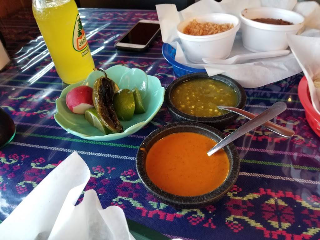 Taqueria Tijuana | restaurant | 5139 S 24th St, Omaha, NE 68107, USA | 4027311281 OR +1 402-731-1281