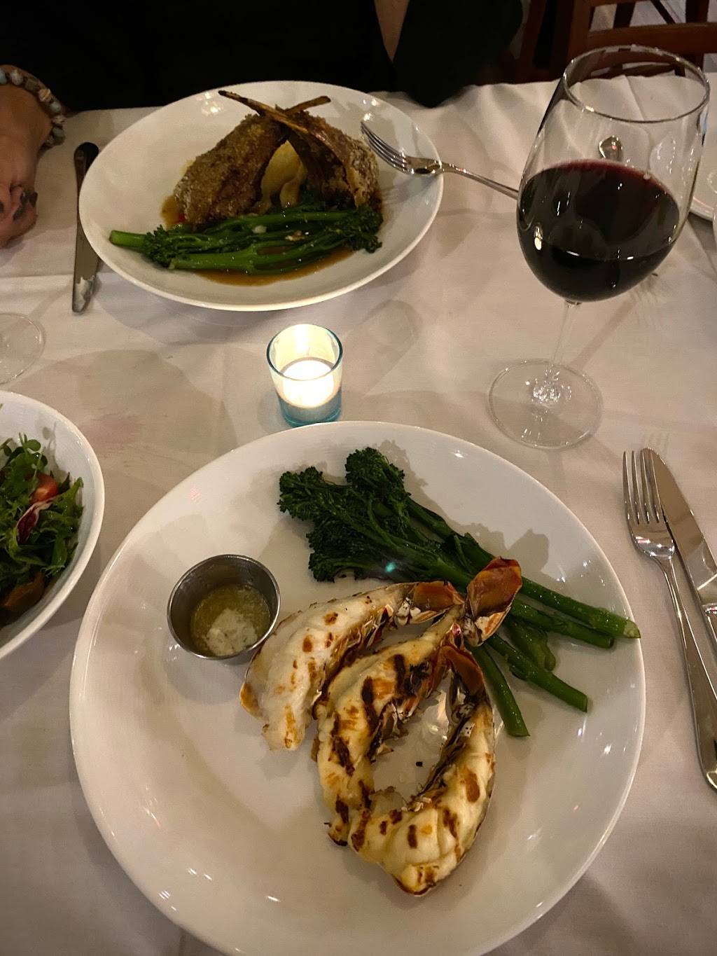 Russells on Lake Ivanhoe | restaurant | 1414 N Orange Ave, Orlando, FL 32804, USA | 4076013508 OR +1 407-601-3508