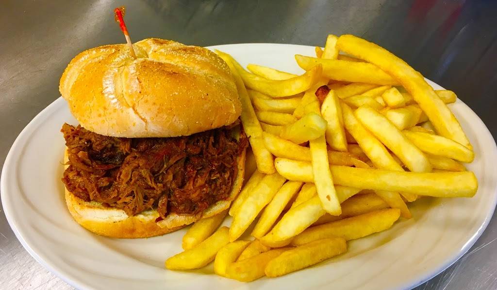 SkyWay Restaurant | restaurant | 13175 Middlebelt Rd, Romulus, MI 48174, USA | 7349412777 OR +1 734-941-2777