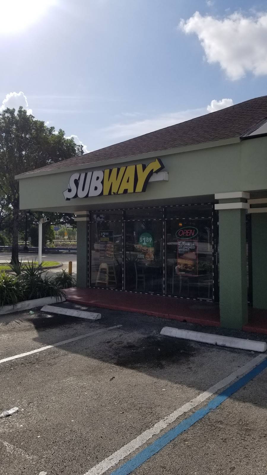 Subway Restaurants | restaurant | 1050 W Sample Rd, Pompano Beach, FL 33064, USA | 9547854405 OR +1 954-785-4405