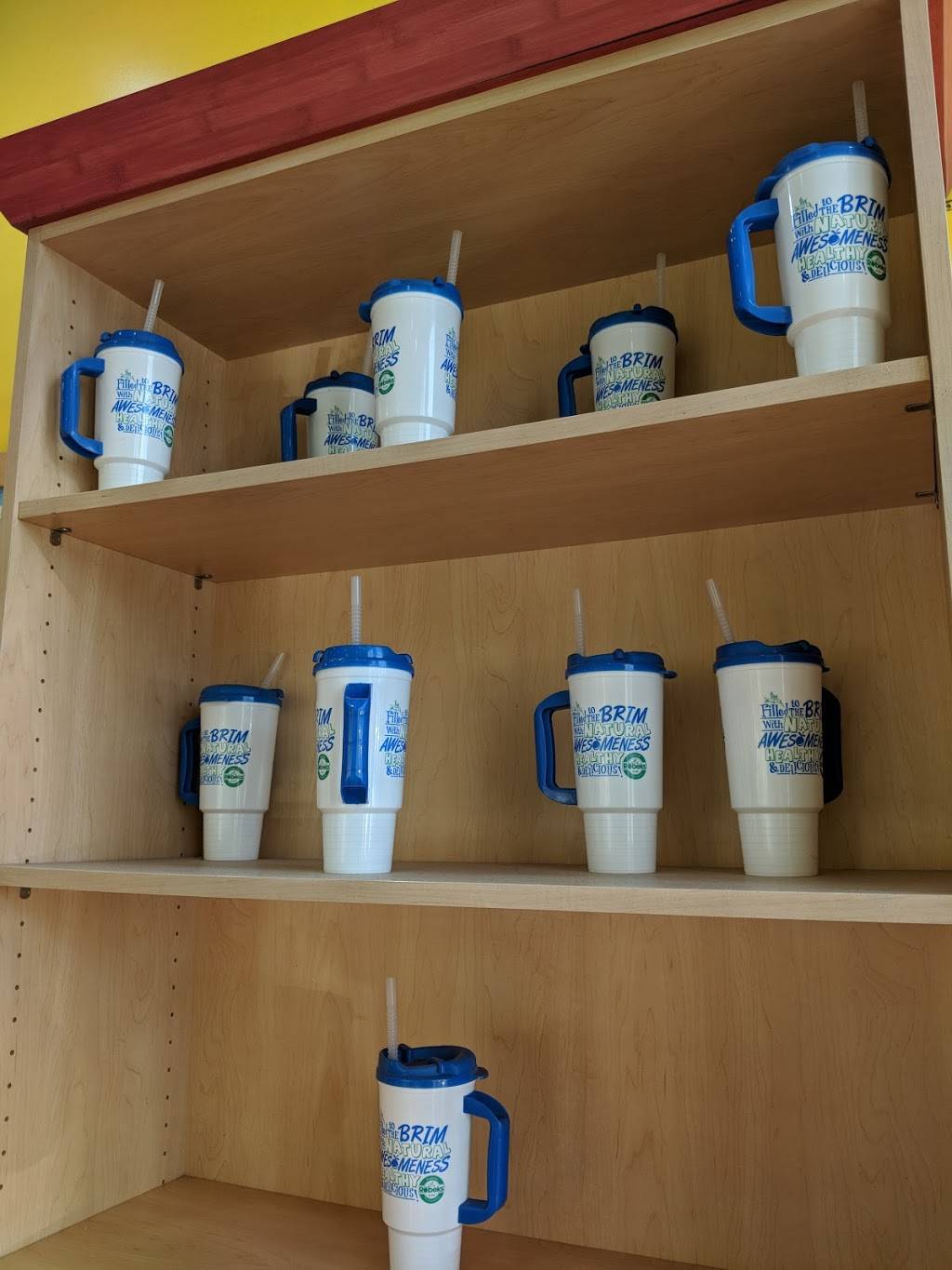 Robeks Fresh Juices & Smoothies | meal takeaway | 1001 N San Fernando Blvd, Burbank, CA 91504, USA | 8189548880 OR +1 818-954-8880