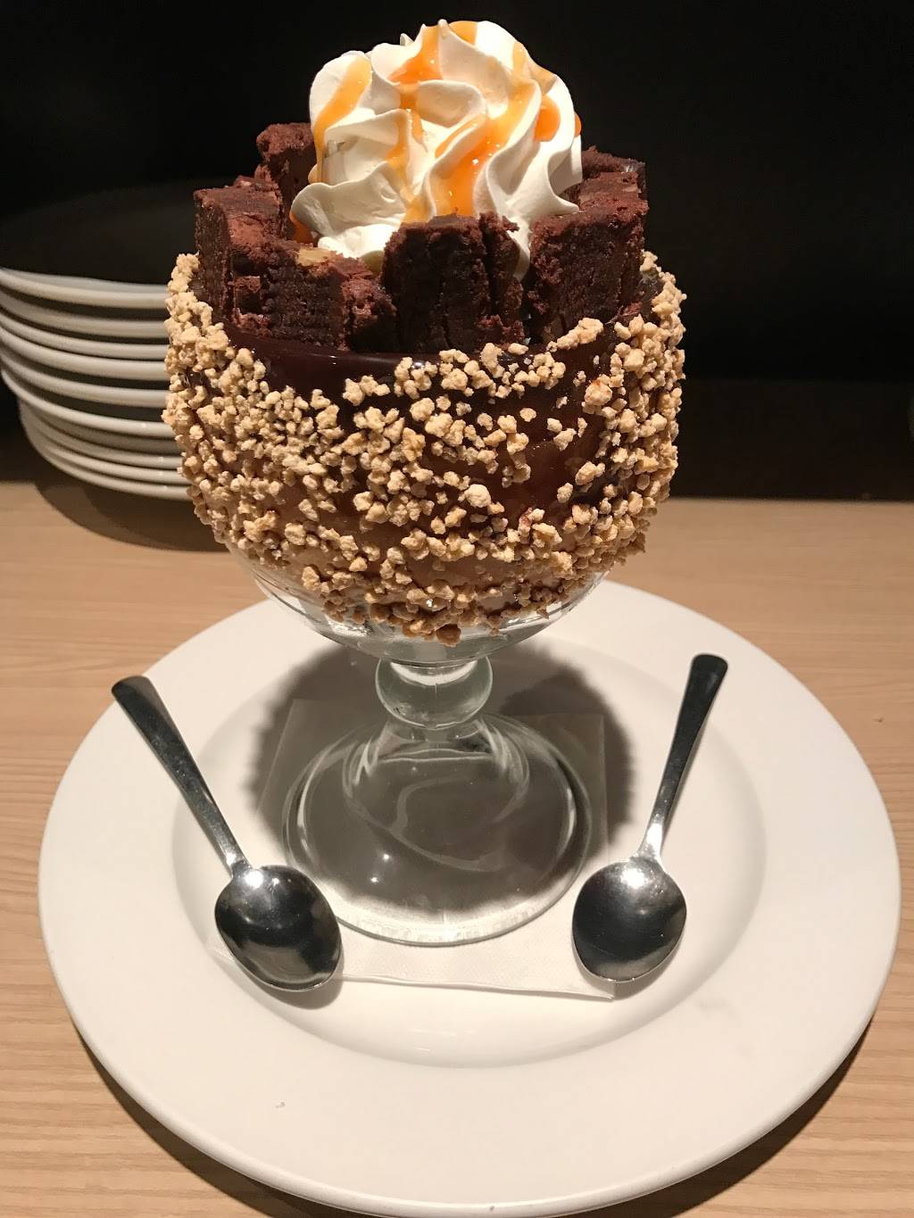 Mikes Terrebonne | restaurant | 1115 Boulevard des Seigneurs, Terrebonne, QC J6W 1V2, Canada | 4509613030 OR +1 450-961-3030