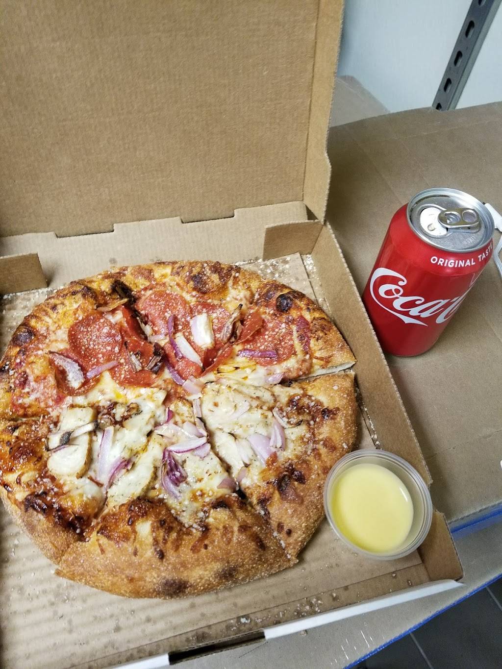 Marcos Pizza | meal delivery | 25523 Eaton Way, Bay Village, OH 44140, USA | 4403168000 OR +1 440-316-8000