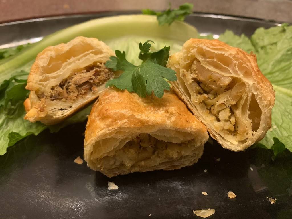 Bibis Patties | restaurant | 9150 Windy Creek Dr, Columbus, OH 43240, USA | 6147239190 OR +1 614-723-9190