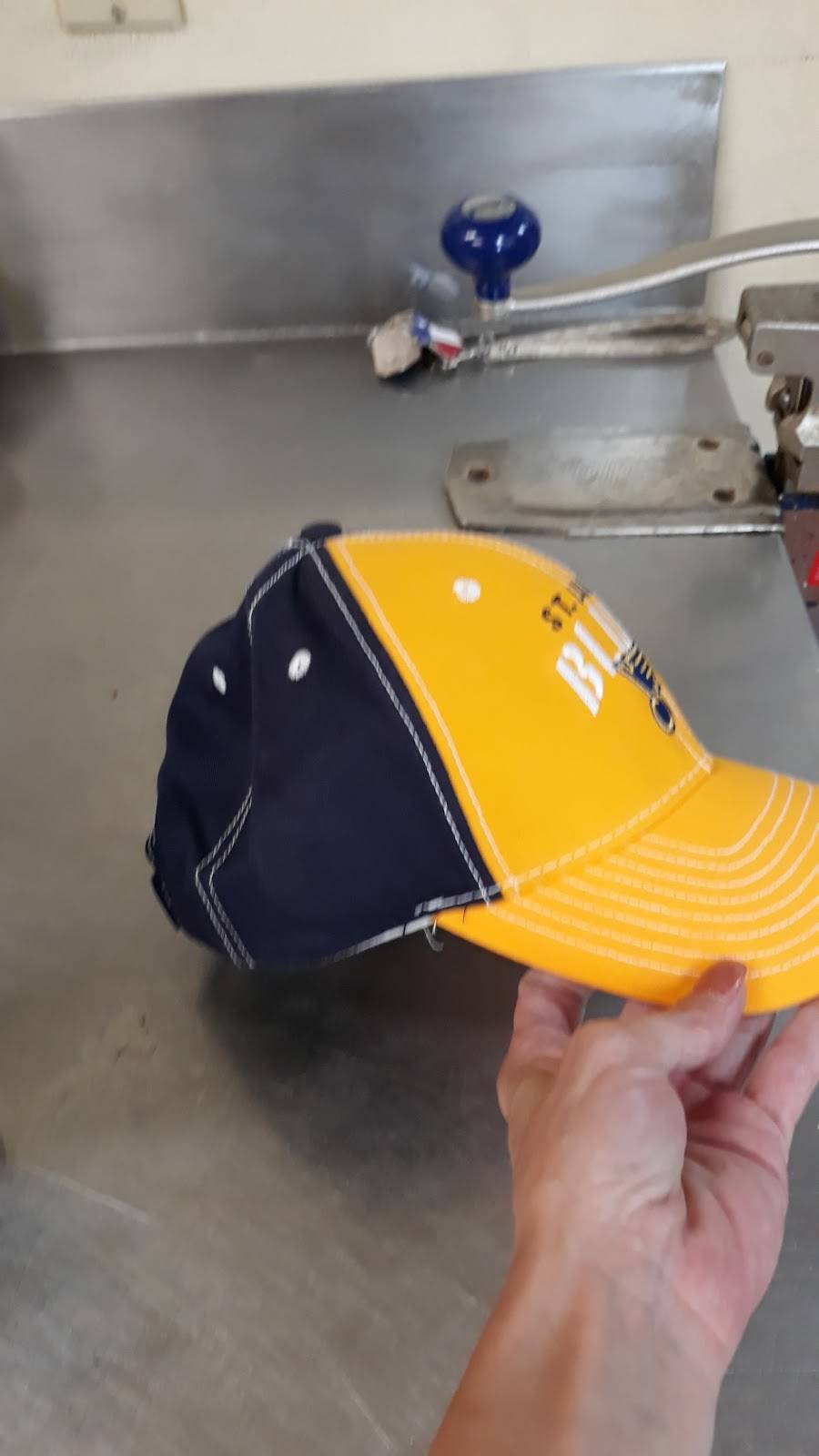 Long John Silvers | restaurant | 3717 Nameoki Rd, Granite City, IL 62040, USA | 6188777788 OR +1 618-877-7788