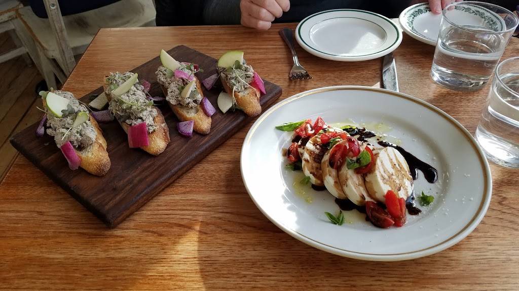 Grampas Pizzeria | restaurant | 1374 Williamson St, Madison, WI 53703, USA | 6082839580 OR +1 608-283-9580