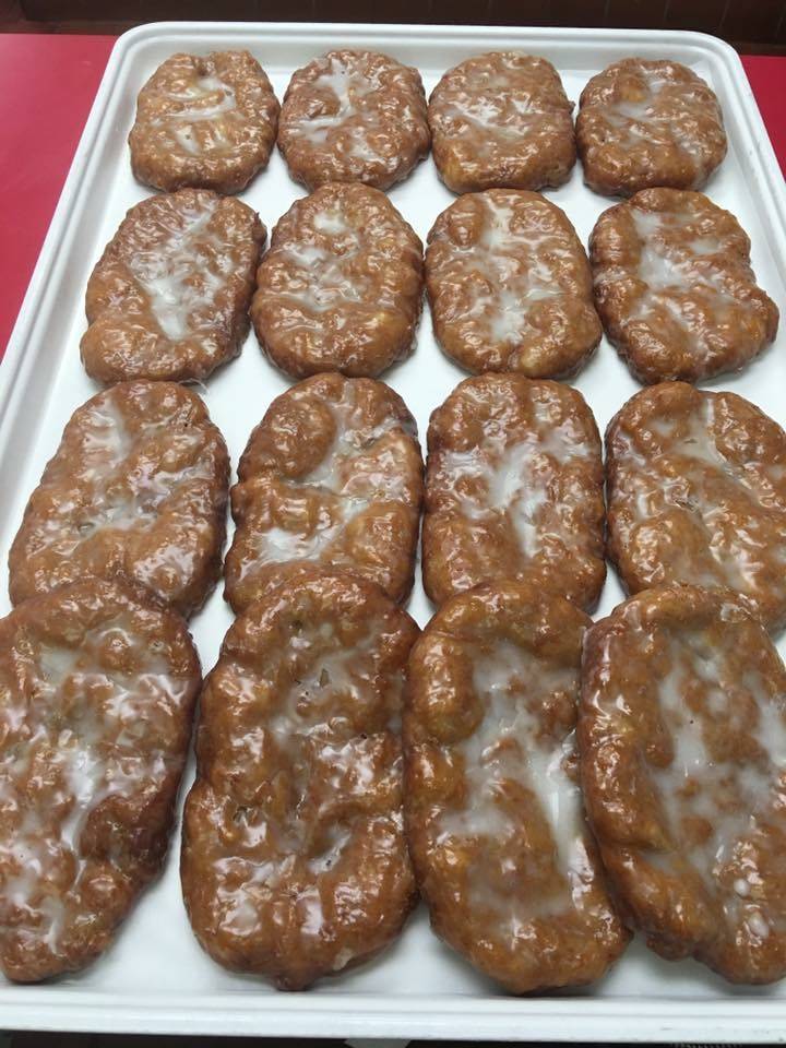 Donut Palace | bakery | 1911, 601 E Main St, Davis, OK 73030, USA | 5803692219 OR +1 580-369-2219