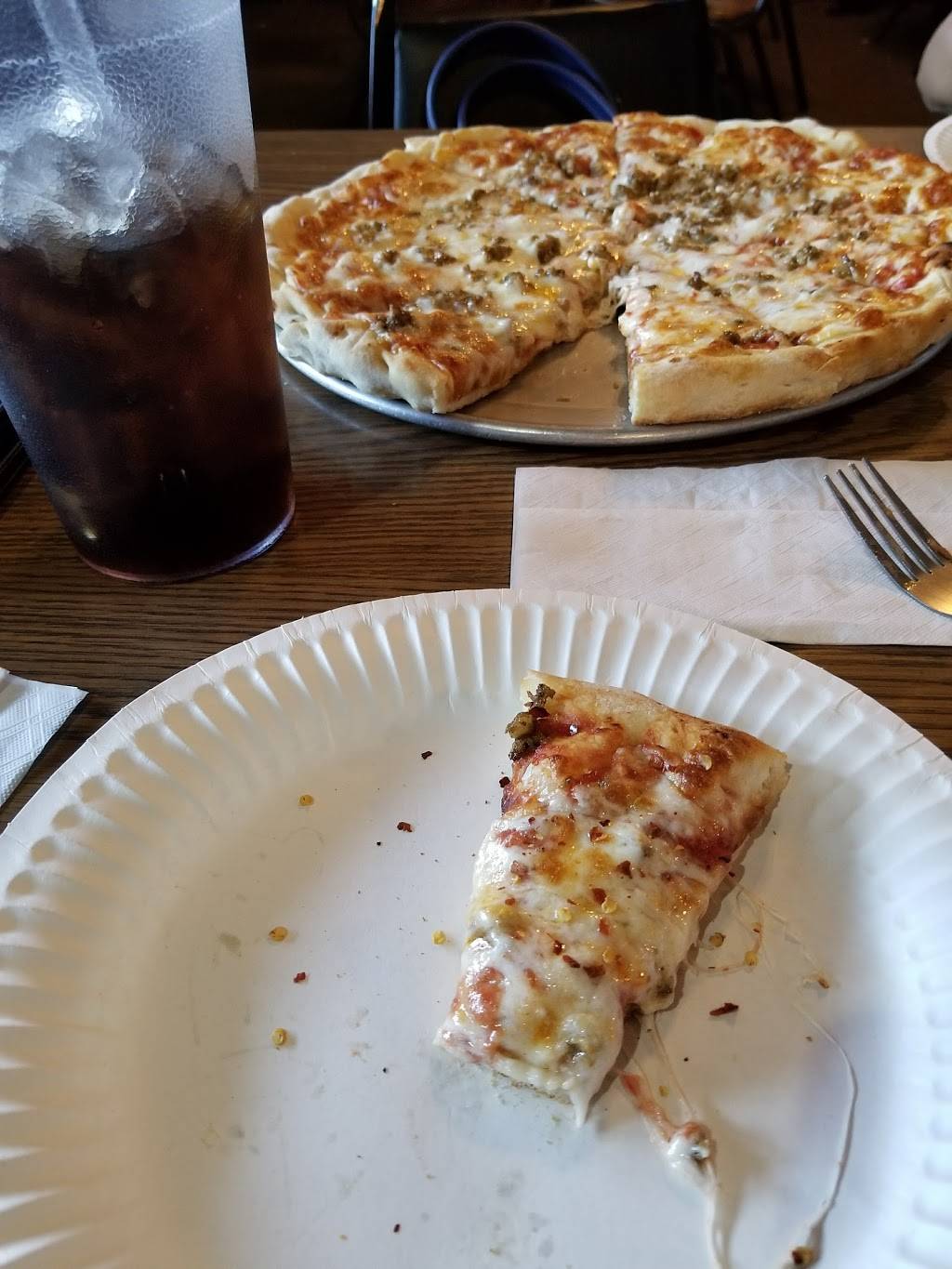 Eagles Nest Pizza | restaurant | 20633 Gas Point Rd # D, Cottonwood, CA 96022, USA | 5303476679 OR +1 530-347-6679