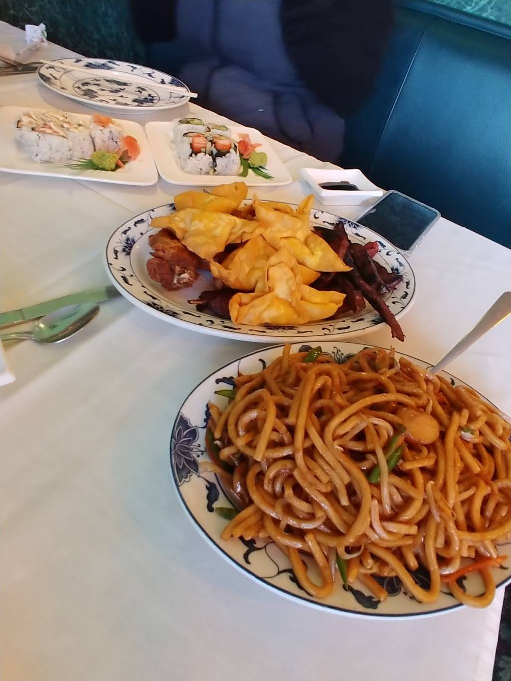 Hong Kong Cafe | restaurant | 12 Maple St, Danvers, MA 01923, USA | 9787399188 OR +1 978-739-9188