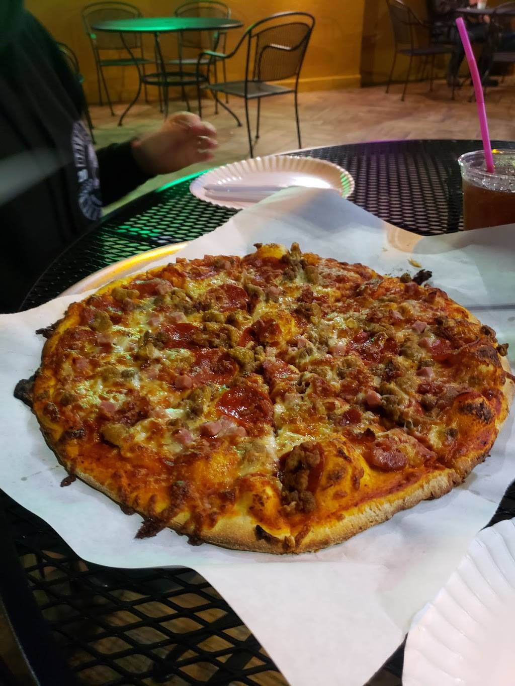 Dinos Pizza | restaurant | 1307 South Ocean Boulevard, Myrtle Beach, SC 29577, USA | 8434487497 OR +1 843-448-7497