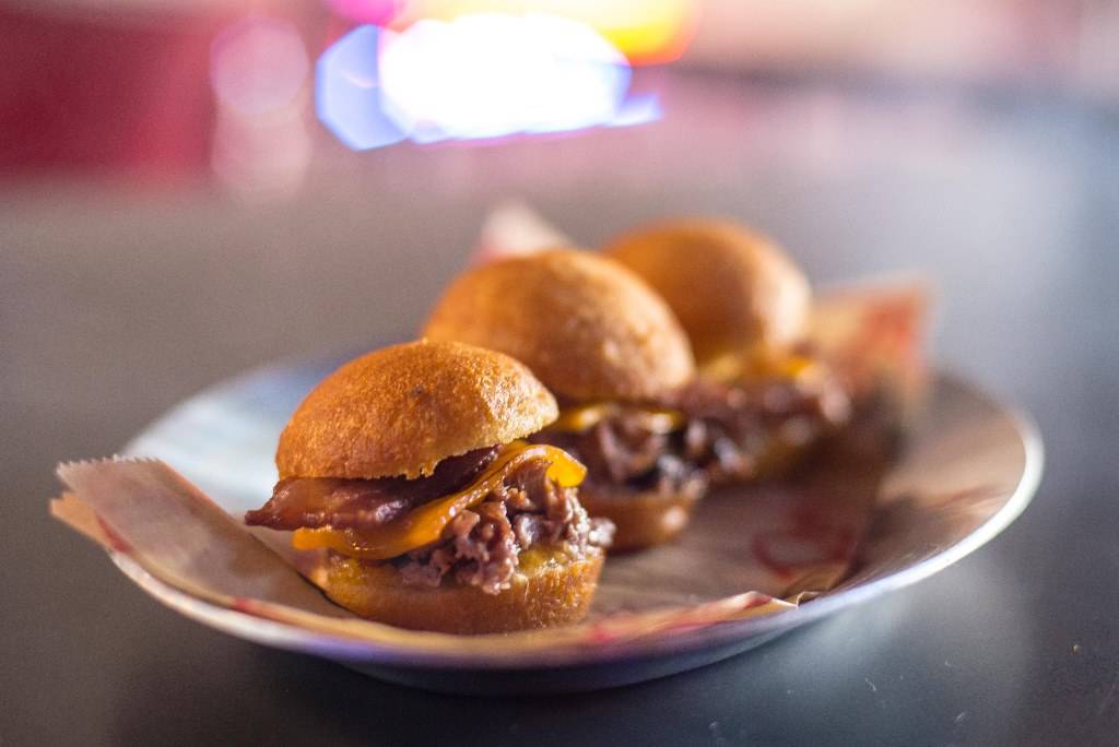 Tin Roof | restaurant | 8371 International Dr, Orlando, FL 32819, USA | 4072707926 OR +1 407-270-7926