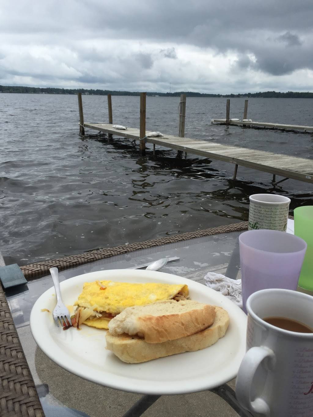 Cheryls Landing and Marina | restaurant | 1749 North Blvd, Cadillac, MI 49601, USA | 2317753699 OR +1 231-775-3699