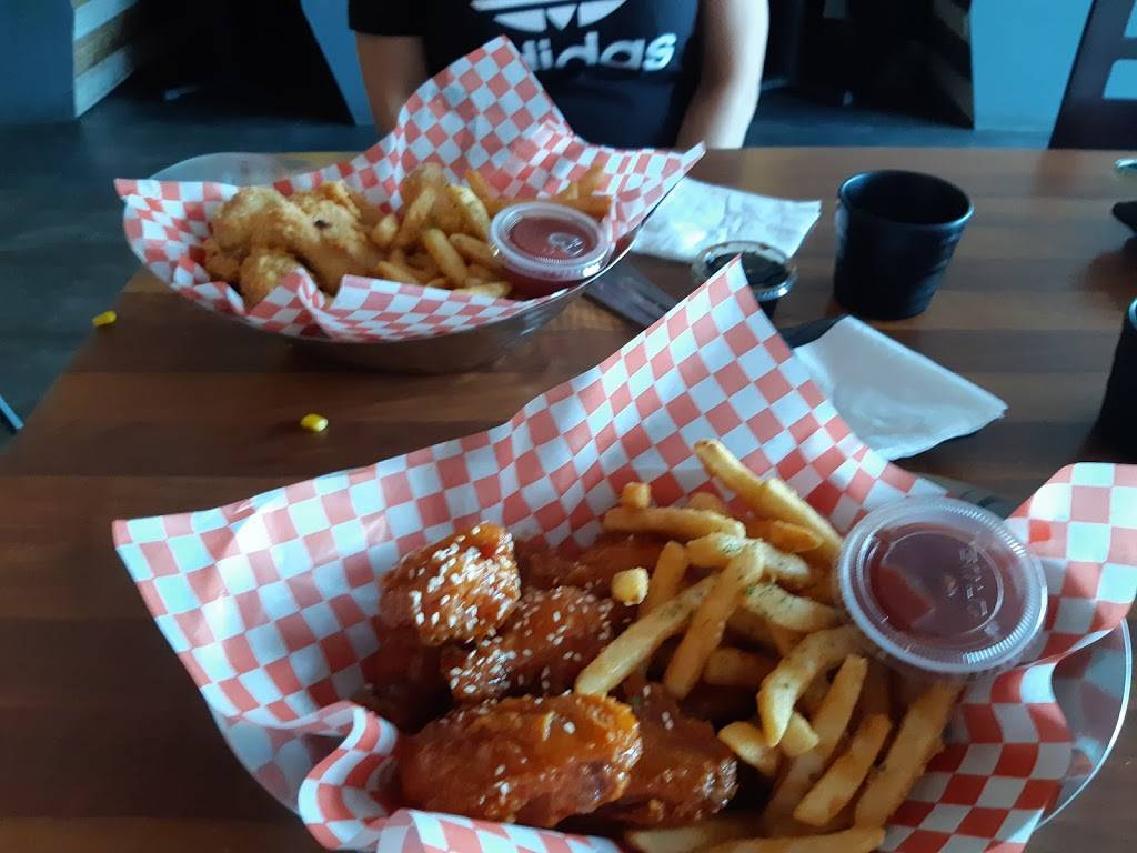 The Fry | restaurant | 1133 Dundas St E #6, Mississauga, ON L4Y 1R6, Canada | 9052727197 OR +1 905-272-7197