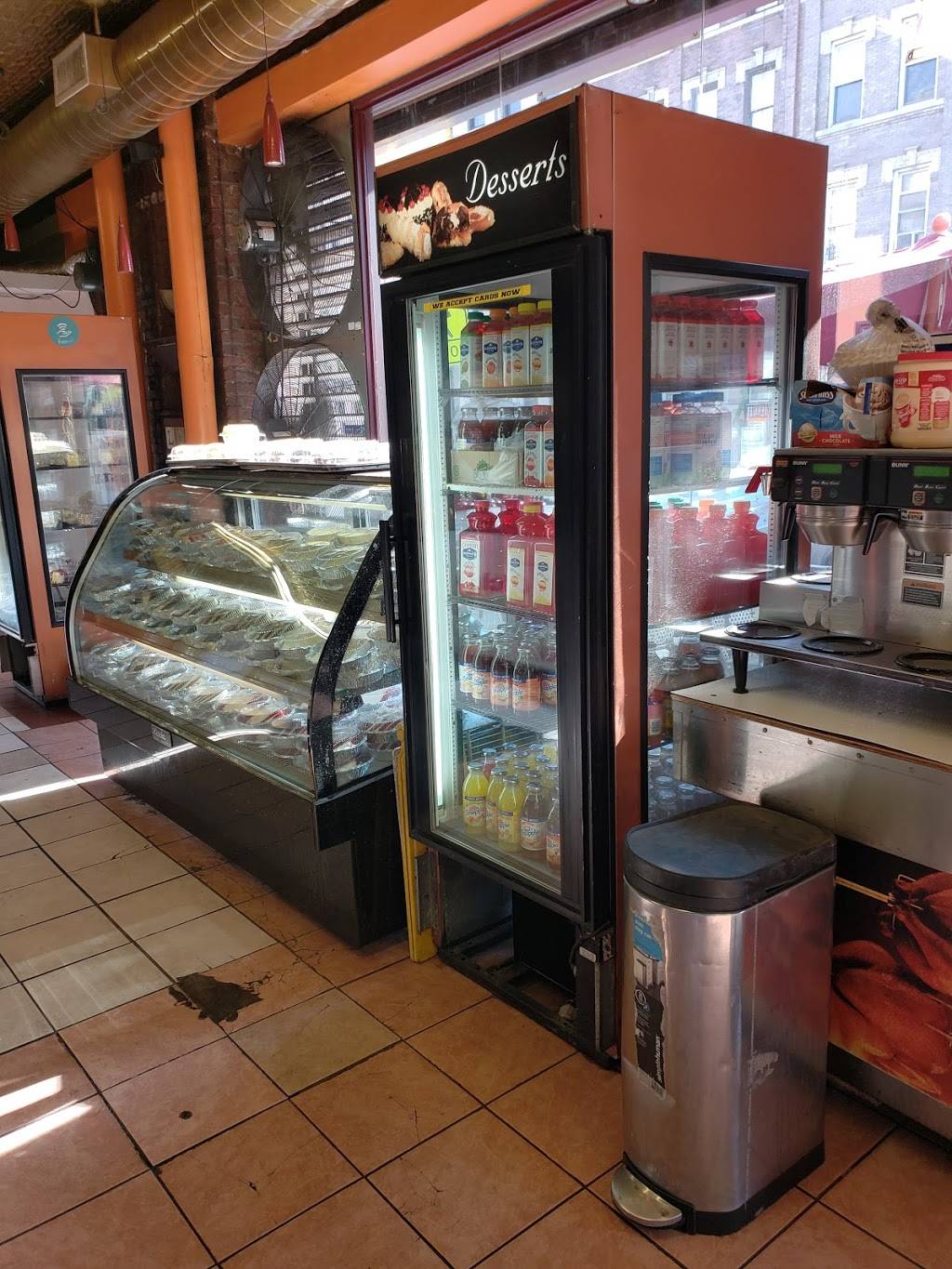 Soulfood Caterers | restaurant | 88a Kingston Ave, Brooklyn, NY 11213, USA | 7184937570 OR +1 718-493-7570