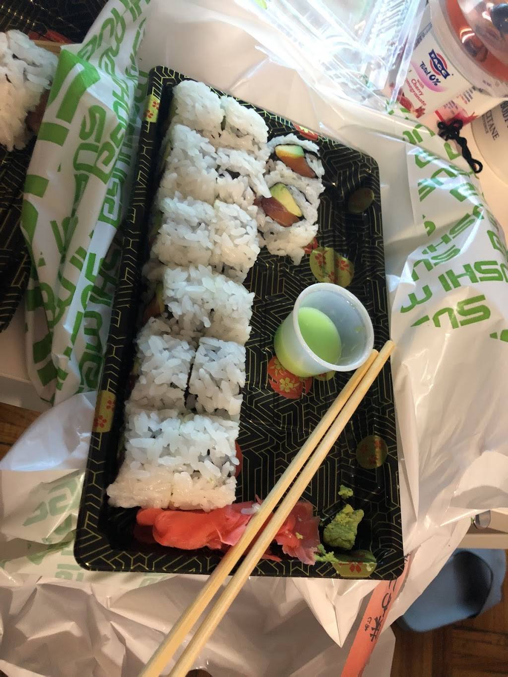 Sushi Meshuga | restaurant | 1637 E 17th St, Brooklyn, NY 11229, USA | 7186769484 OR +1 718-676-9484