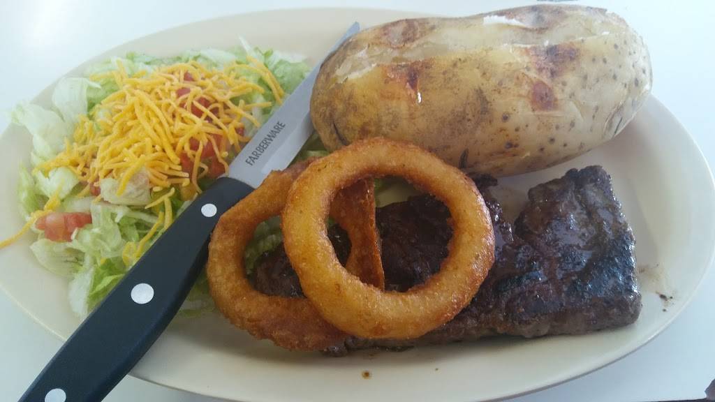 Dicks Cafe | restaurant | 2207 N Main Ave, Newton, NC 28658, USA | 8284647920 OR +1 828-464-7920