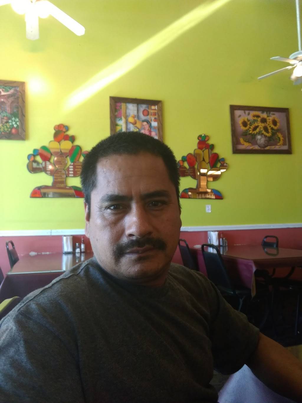 Taqueria El Tejaban | restaurant | 890 E Travis Blvd C, Fairfield, CA 94533, USA | 7074252174 OR +1 707-425-2174
