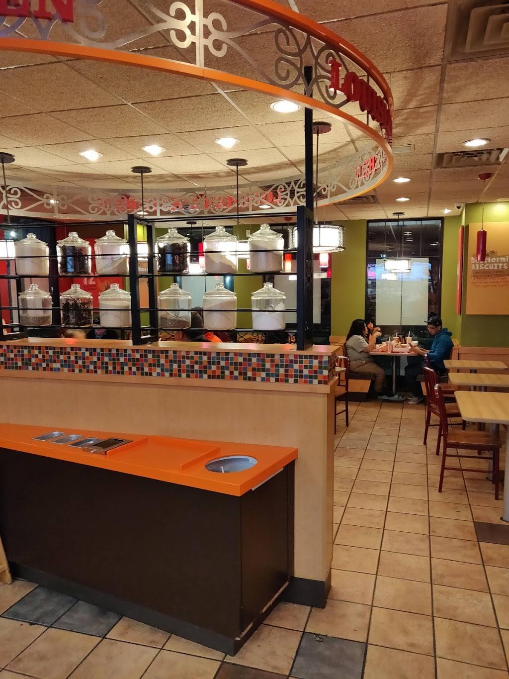 Popeyes Louisiana Kitchen | restaurant | 846 SE Military Dr, San Antonio, TX 78214, USA | 2109221662 OR +1 210-922-1662