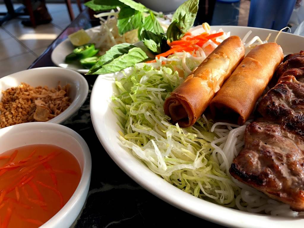 Jenny Pho | restaurant | 1810 12th Ave NW D, Issaquah, WA 98027, USA | 4254270057 OR +1 425-427-0057