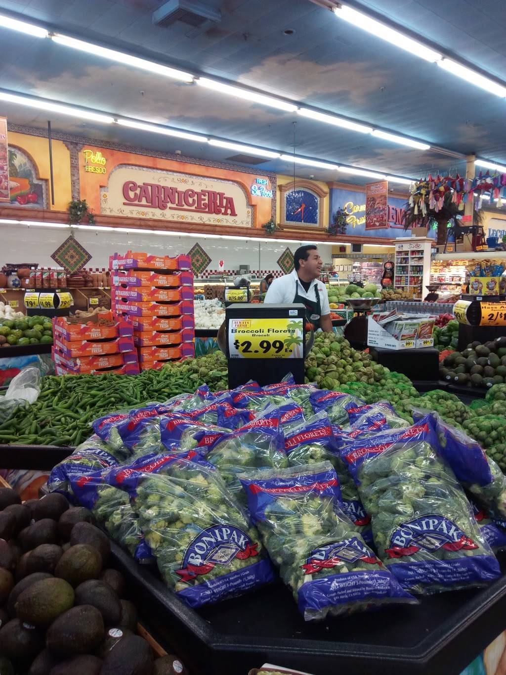 Vallarta Supermarkets | bakery | 9011 Woodman Ave, Arleta, CA 91331, USA | 8189202700 OR +1 818-920-2700