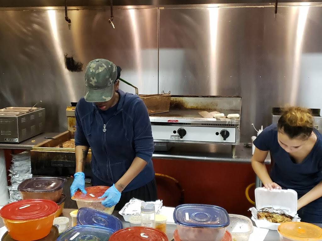 Wingz University | restaurant | Lakeland, FL 33801, USA | 8634502552 OR +1 863-450-2552