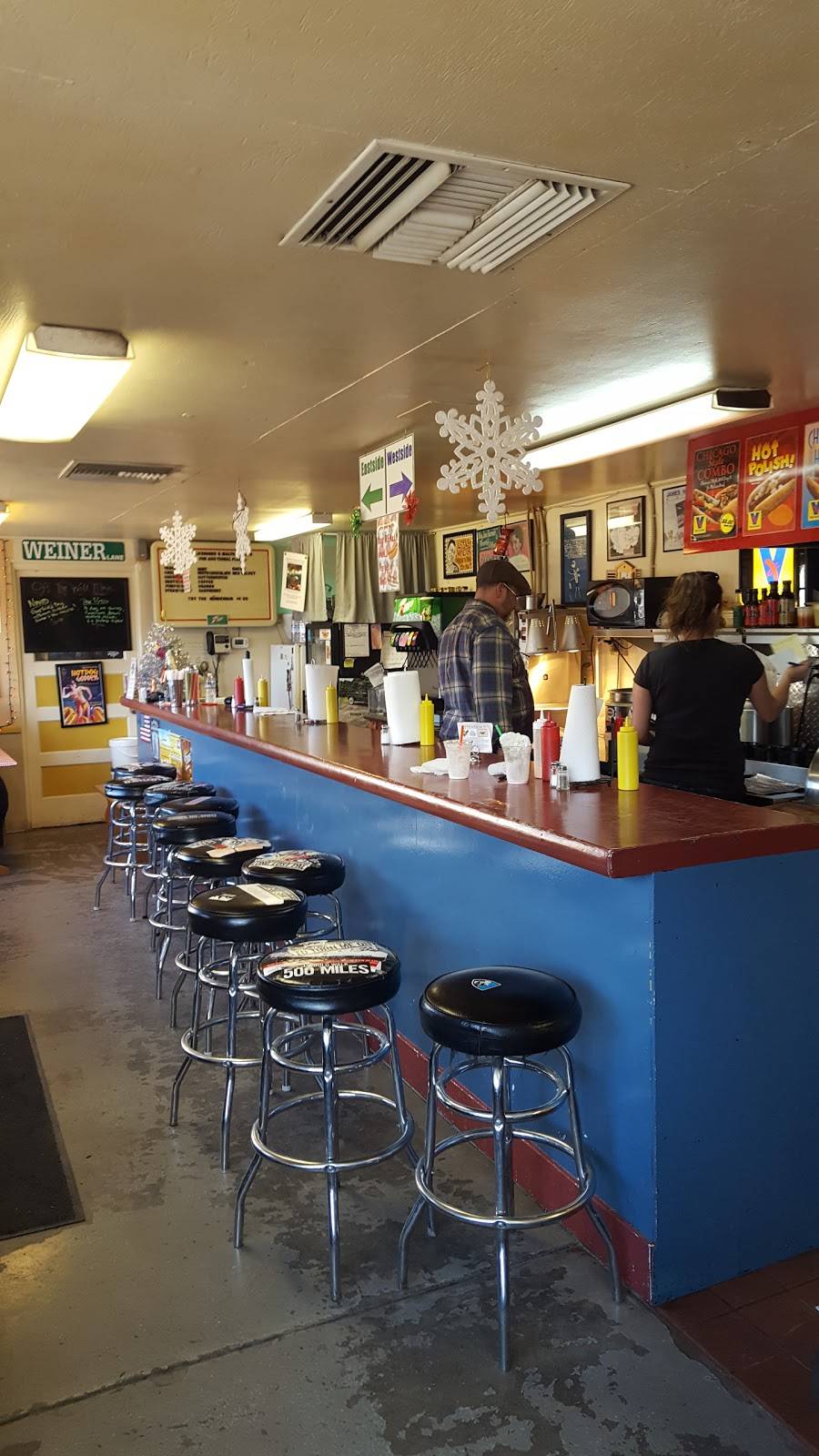 Roys Chicago Doggery & Italian Beef | meal takeaway | 84 Corona Rd, Petaluma, CA 94954, USA | 7077741574 OR +1 707-774-1574