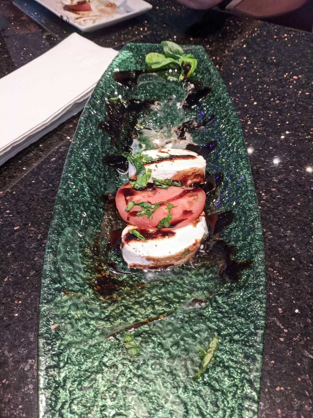 Ilonas Table | restaurant | 620 Dunlop Ln ste 117, Clarksville, TN 37040, USA | 9312727756 OR +1 931-272-7756