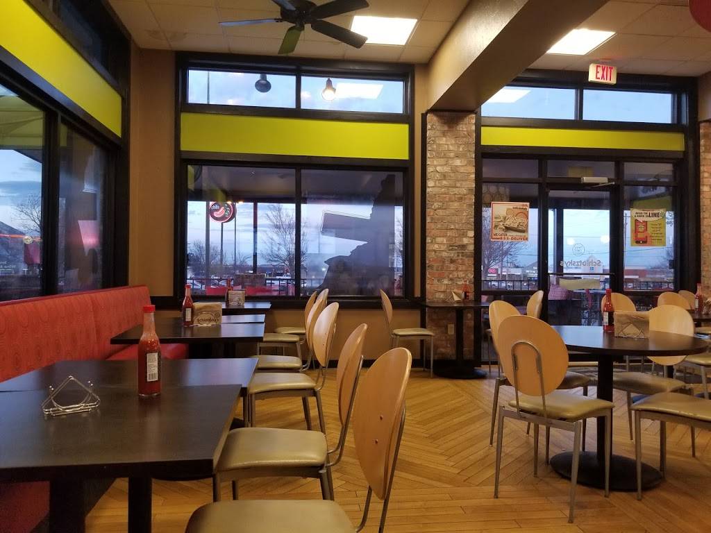 Schlotzskys | bakery | 8425 N Rockwell Ave, Oklahoma City, OK 73132, USA | 4057223279 OR +1 405-722-3279