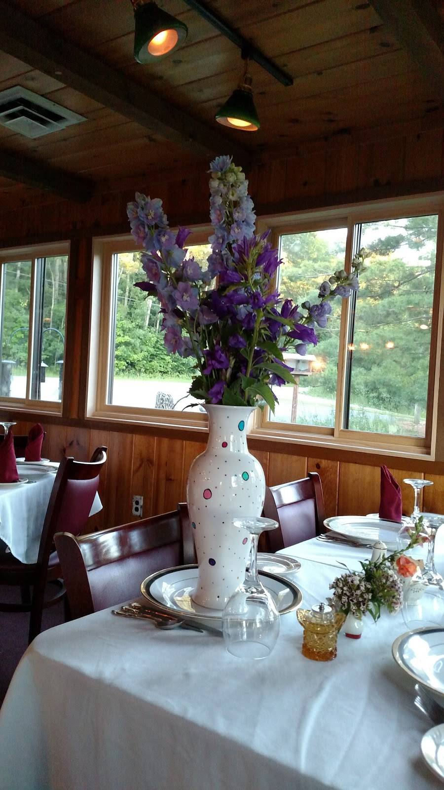 Rowe Inn Restaurant | restaurant | 6303 E Jordan Rd, Ellsworth, MI 49729, USA | 2315887351 OR +1 231-588-7351