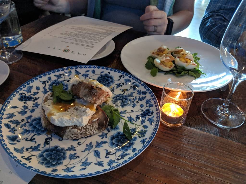 Oakleaf | restaurant | 310 E Main St, Carrboro, NC 27510, USA | 9842340054 OR +1 984-234-0054