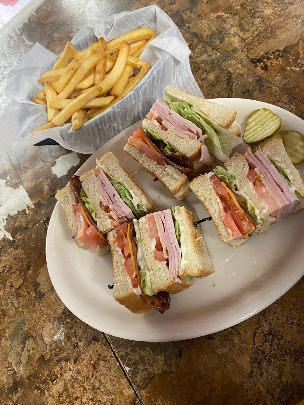 JJ’s Diner | restaurant | 1262 Louisville Hwy, Goodlettsville, TN 37072, USA | 6159923973 OR +1 615-992-3973