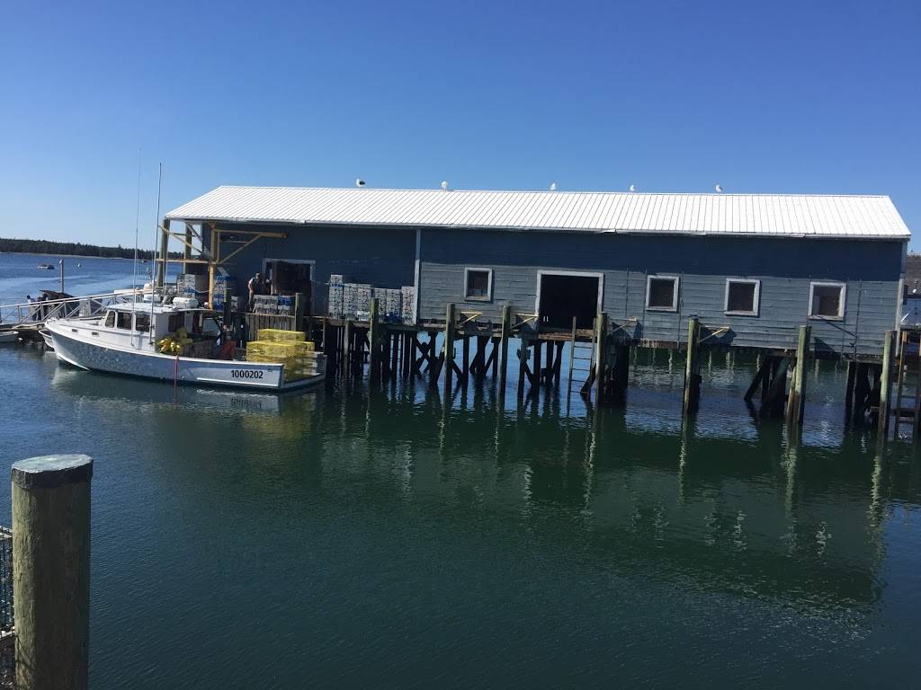 Cranberry Isles Fishermens Co-op | restaurant | 15 Co Op Rd, Islesford, ME 04646, USA | 2072445438 OR +1 207-244-5438