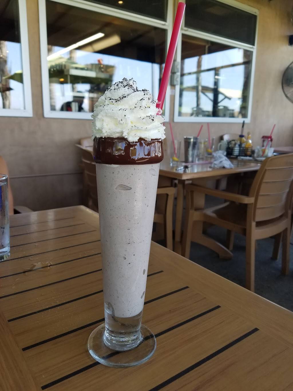 Camarillo Airport Waypoint Cafe | restaurant | 325 Durley Ave, Camarillo, CA 93010, USA | 8053882535 OR +1 805-388-2535