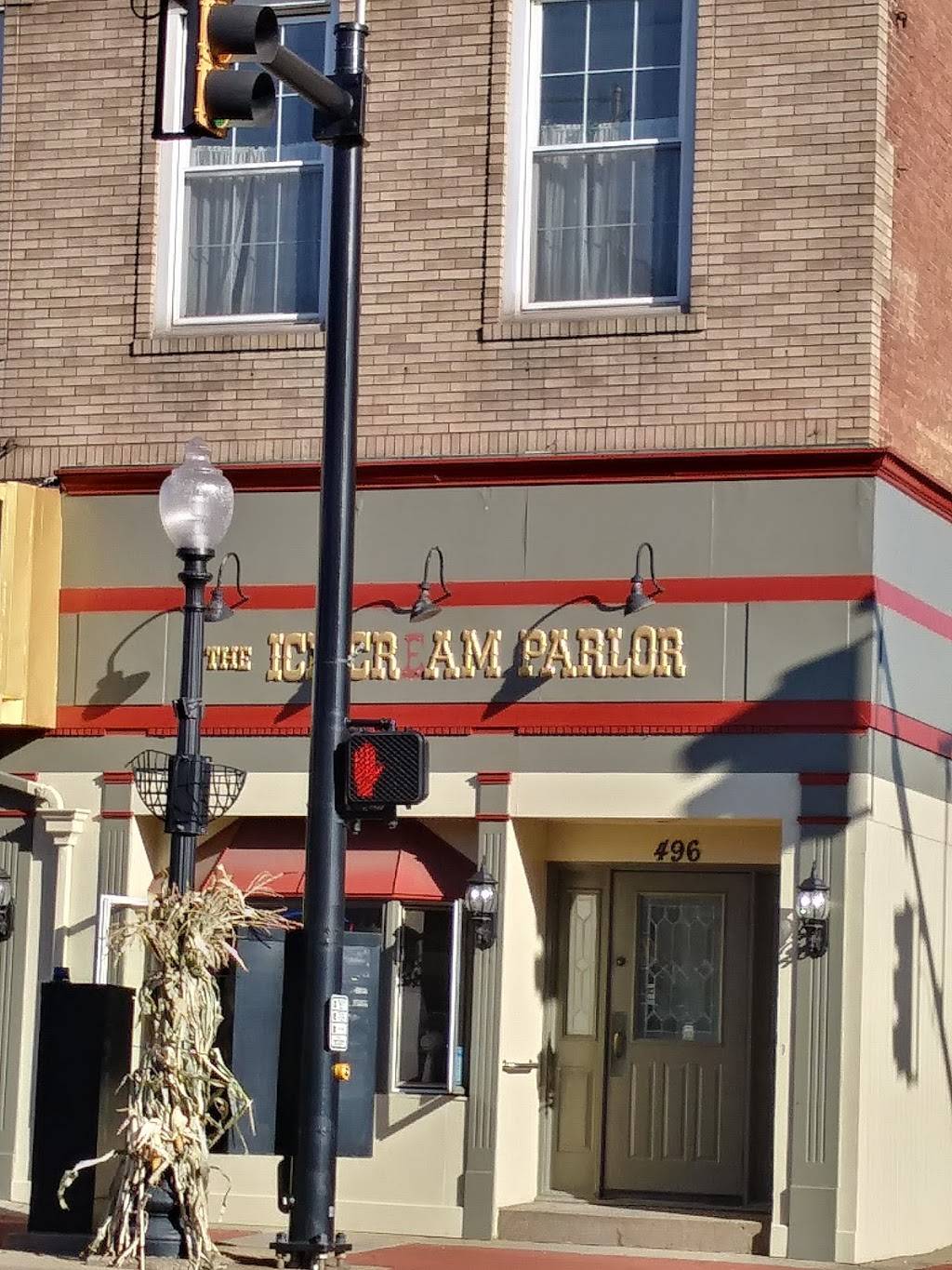 Ice Cream Parlor | restaurant | 496 E State St, Salem, OH 44460, USA | 3303320306 OR +1 330-332-0306