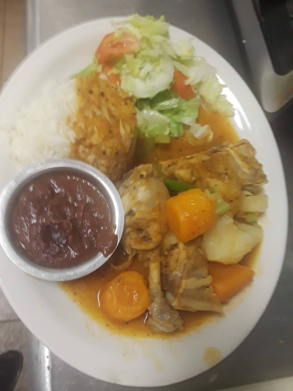 Vista Hermosa Family Restaurant | restaurant | 1150 Front St, Uniondale, NY 11553, USA | 5162806405 OR +1 516-280-6405