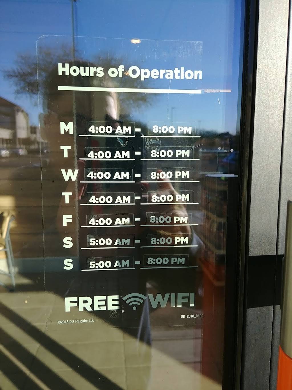 Dunkin | cafe | 980 E Pecos Rd, Chandler, AZ 85225, USA | 4807703935 OR +1 480-770-3935