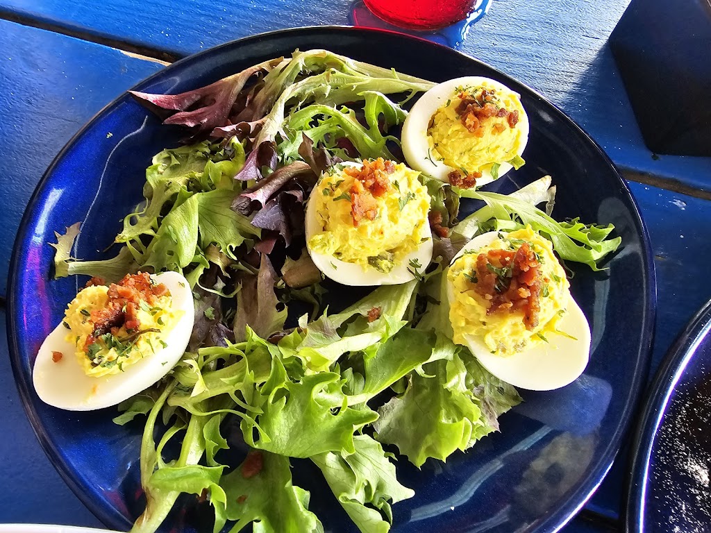 Flamingo Landing | restaurant | 8813 Lorraine Rd, Gulfport, MS 39503, USA | 2282411450 OR +1 228-241-1450