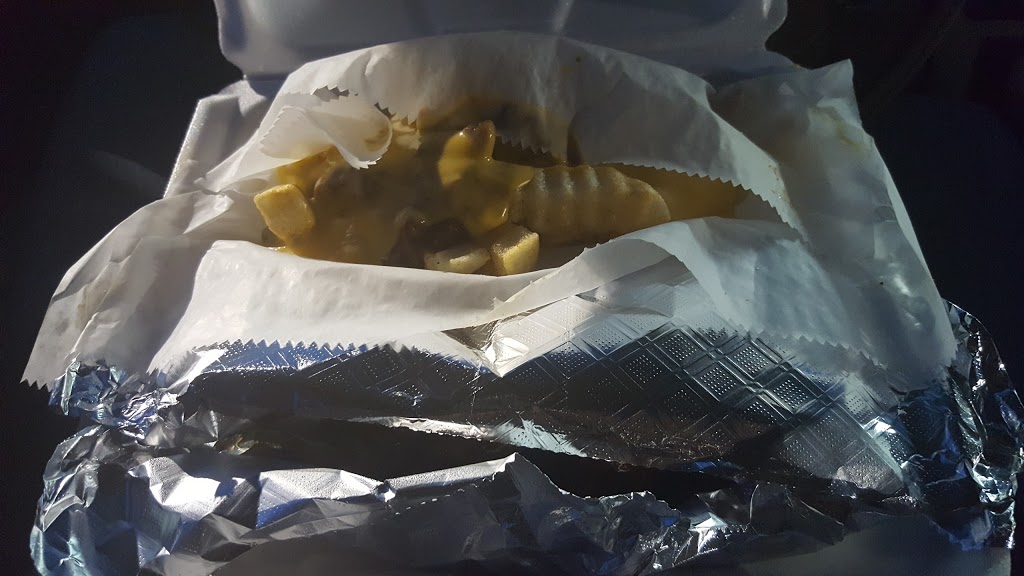 Fry Daddys | restaurant | 2022 St Stephens Rd, Prichard, AL 36610, USA | 2514565858 OR +1 251-456-5858