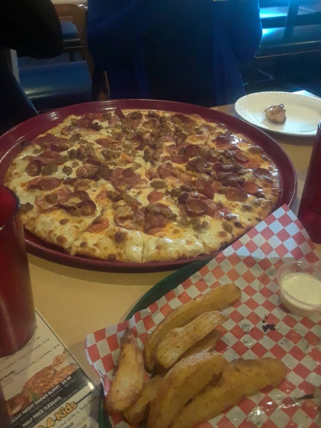 Straw Hat Pizza | restaurant | 1238 N Main St, Manteca, CA 95336, USA | 2098258744 OR +1 209-825-8744