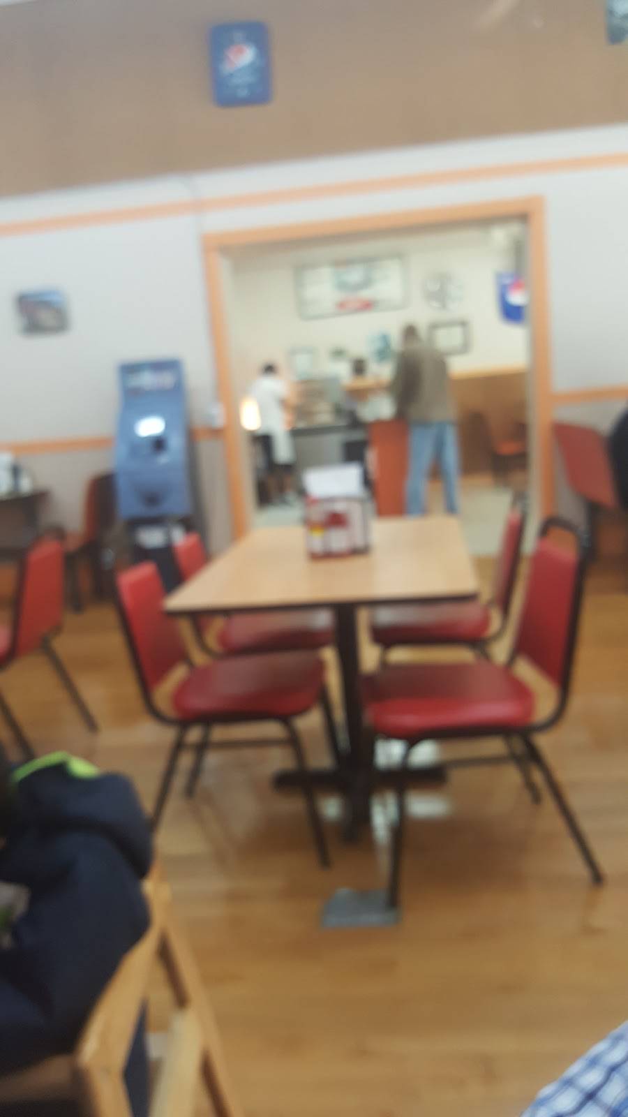 Eds Grill | restaurant | 724 S Madison St, Whiteville, NC 28472, USA | 9106425477 OR +1 910-642-5477