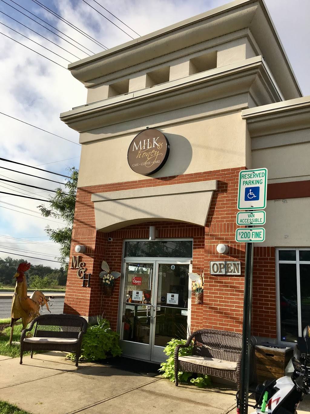 Milk & Honey Cafe | restaurant | 10280 Baltimore Ave, College Park, MD 20740, USA | 3014772195 OR +1 301-477-2195