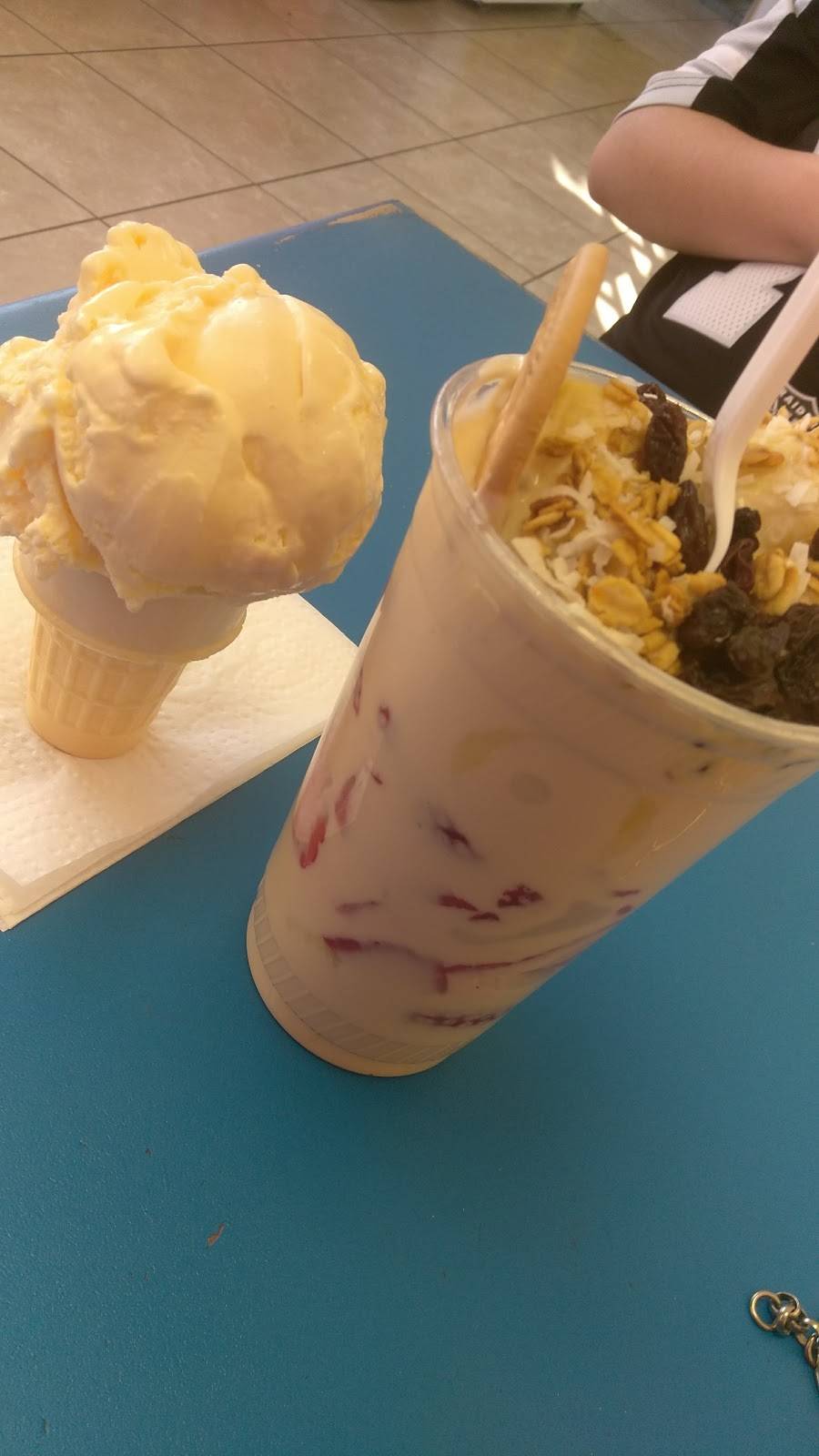 Paletalandia | restaurant | 230 S Cherokee Ln, Lodi, CA 95240, USA | 2092635990 OR +1 209-263-5990