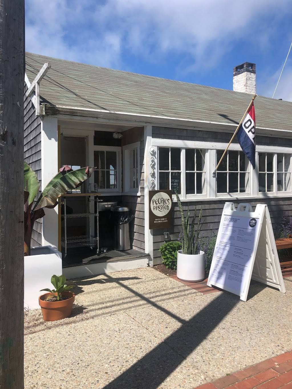 Peoples Pressed Padanaram Village | restaurant | 242 Elm St, Dartmouth, MA 02748, USA | 7749928906 OR +1 774-992-8906