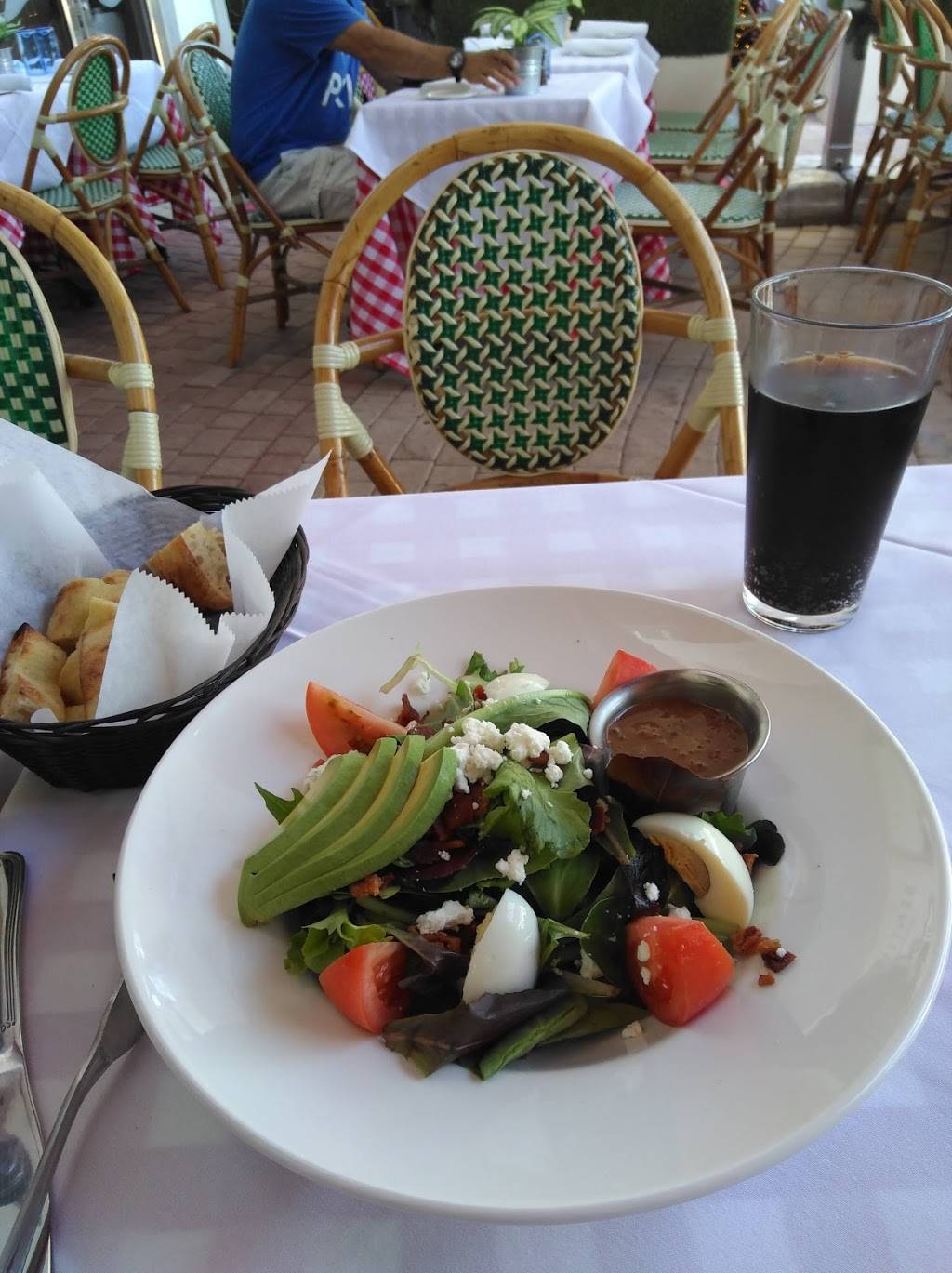 Colosseum Cafe | restaurant | 510 Ocean Dr, Miami Beach, FL 33139, USA | 3057638344 OR +1 305-763-8344