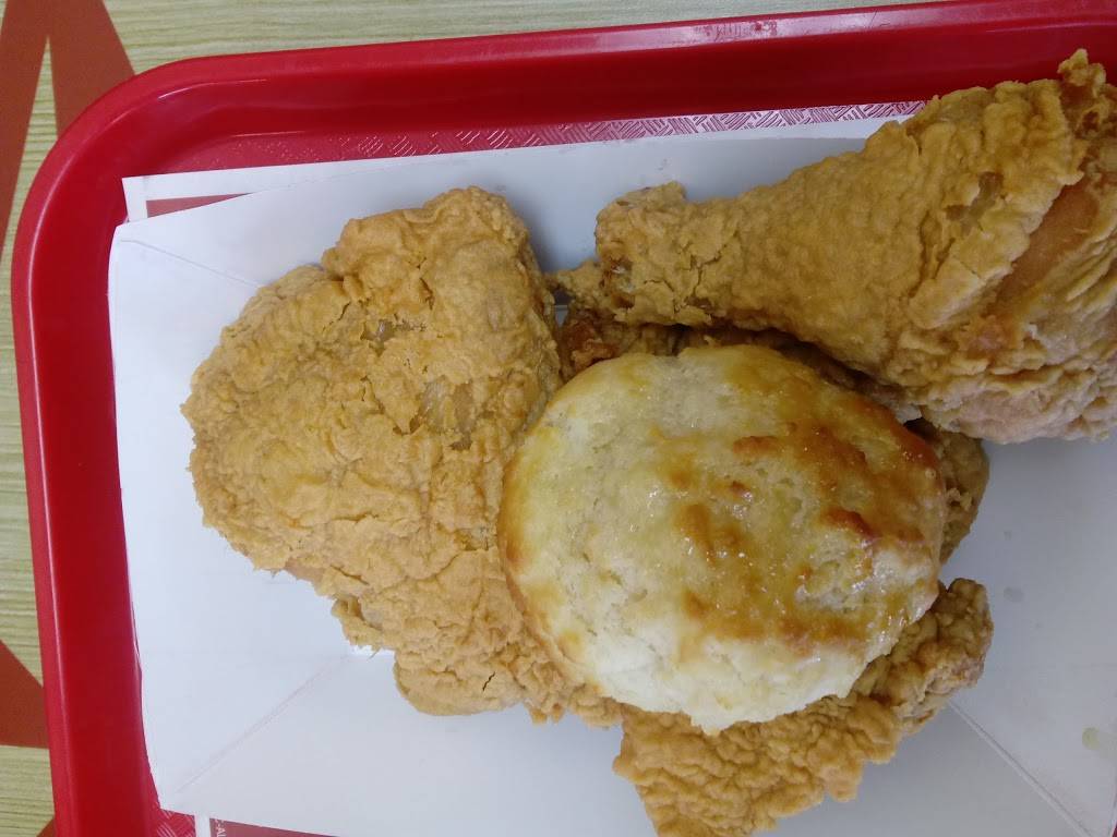 Churchs Chicken | restaurant | 10080 Long Point Rd, Houston, TX 77055, USA | 7134675310 OR +1 713-467-5310