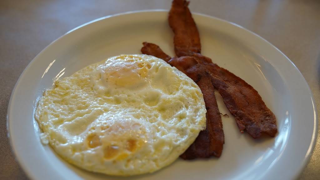 The Omelette House | restaurant | 66 El Camino Real, San Carlos, CA 94070, USA | 6505934773 OR +1 650-593-4773