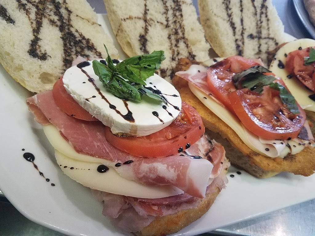 Casanova | restaurant | 338 McGuinness Blvd, Brooklyn, NY 11222, USA | 7183890990 OR +1 718-389-0990