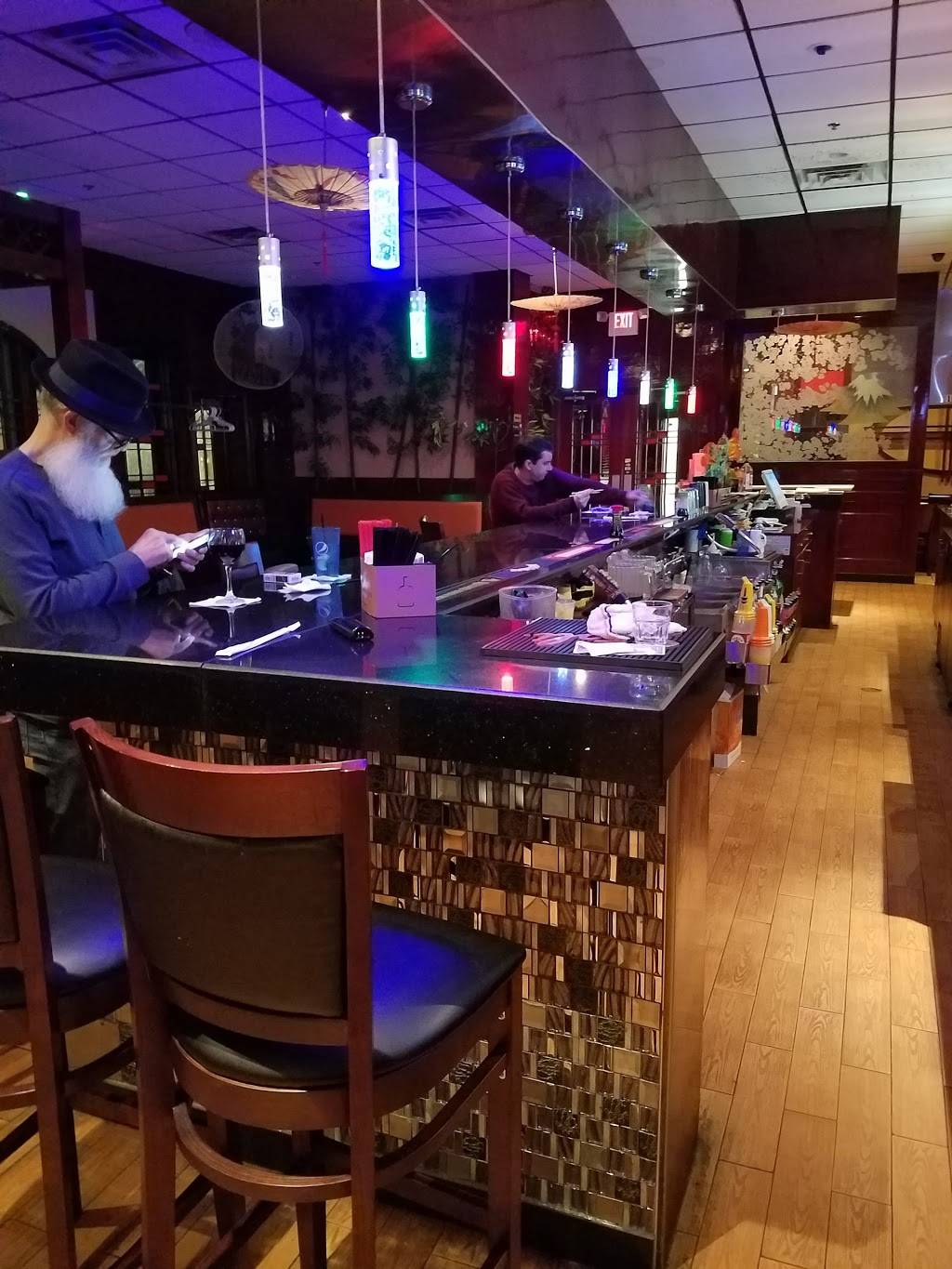 Saga Hibachi Steakhouse & Sushi Bar | restaurant | 145 Mall Cir Dr, Monroeville, PA 15146, USA | 4123728888 OR +1 412-372-8888